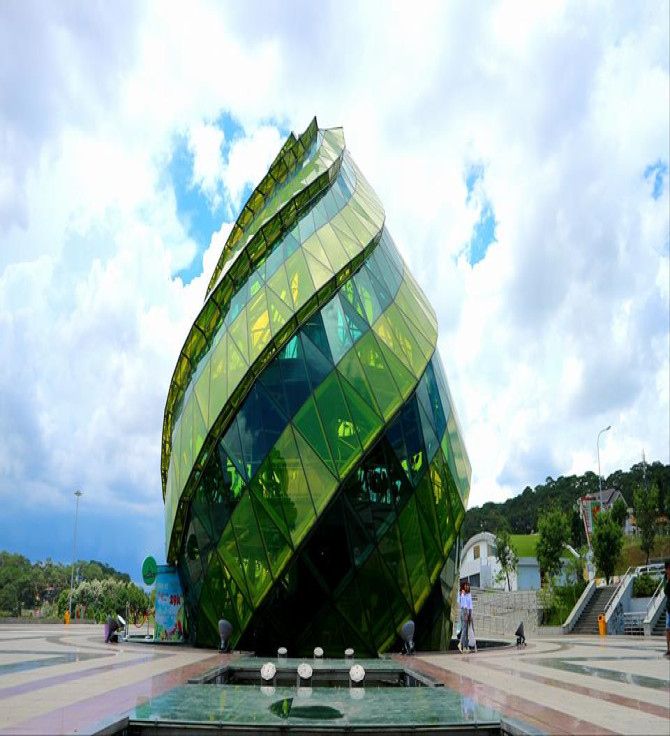 HOA ĐÀ LẠT - BIỂN NHA TRANG